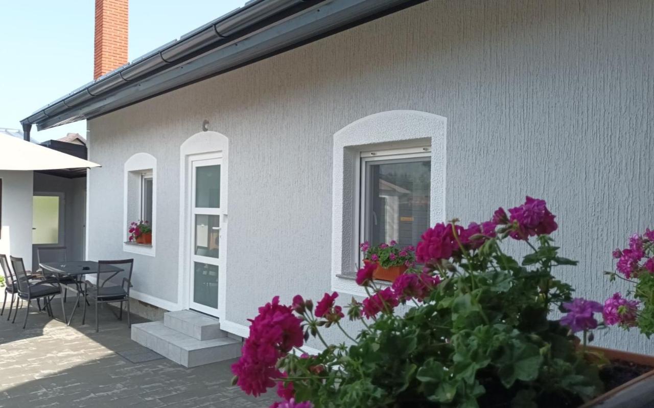 Sobe Majetic Hotel Bizovac Exterior photo