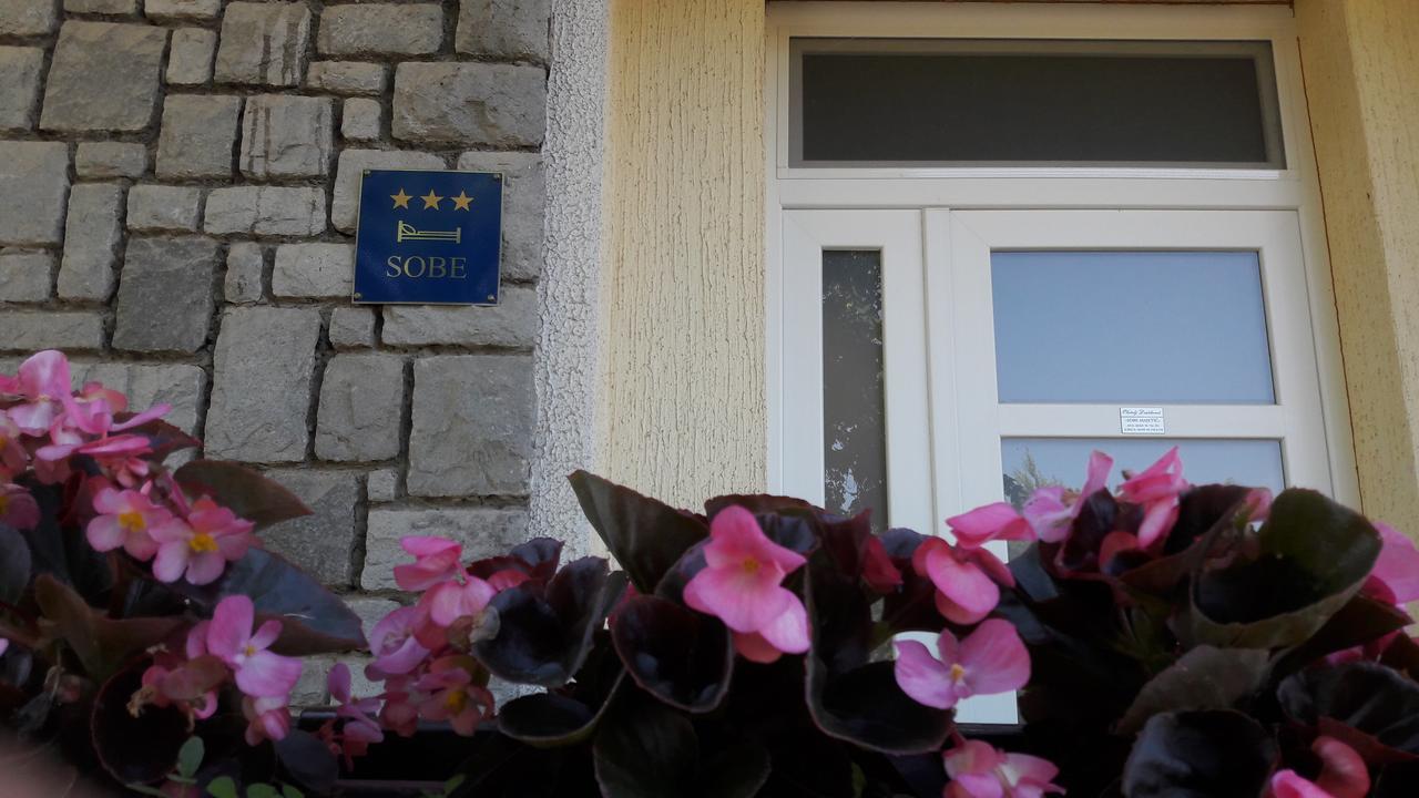 Sobe Majetic Hotel Bizovac Exterior photo